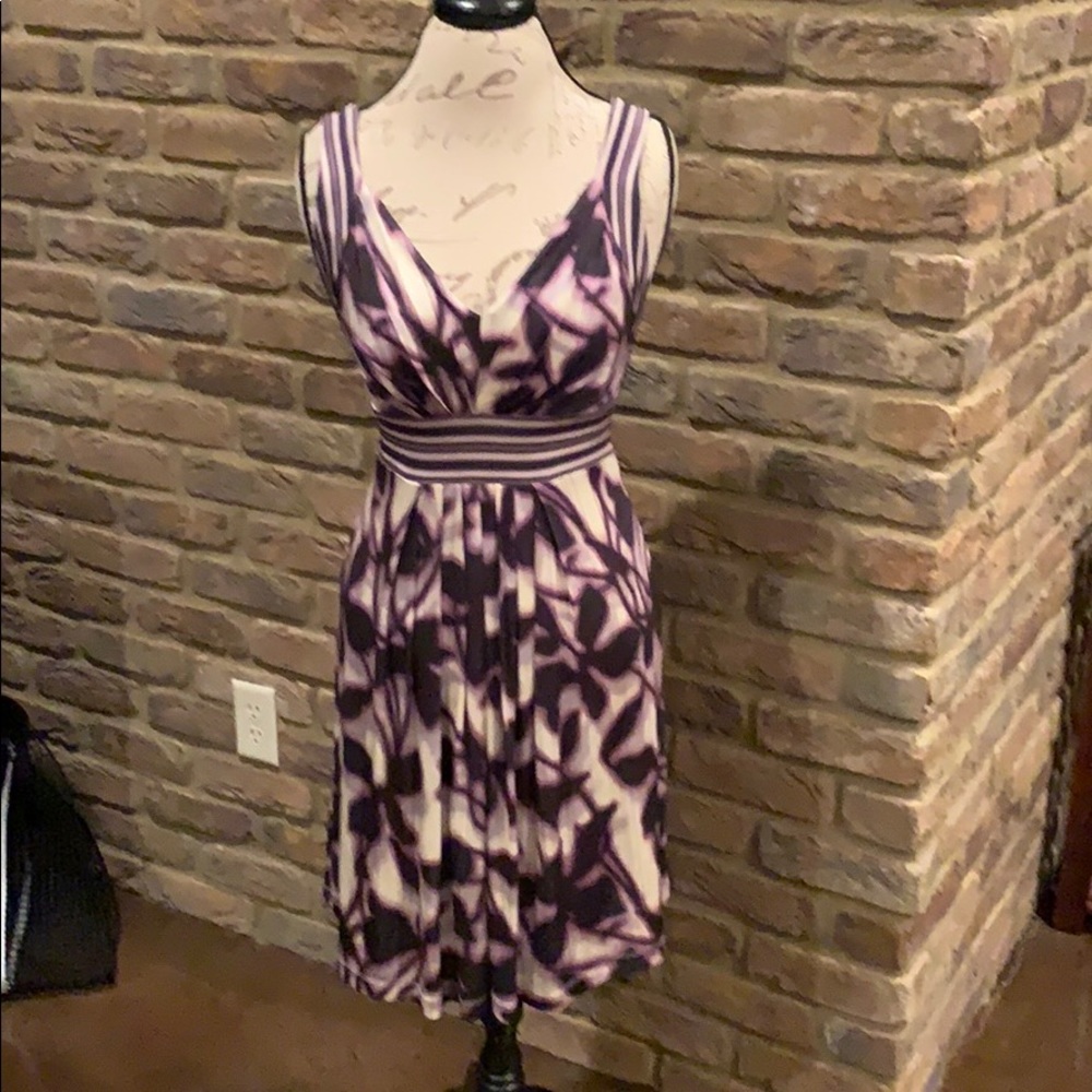 🌸🌸BCBG V neck dress S